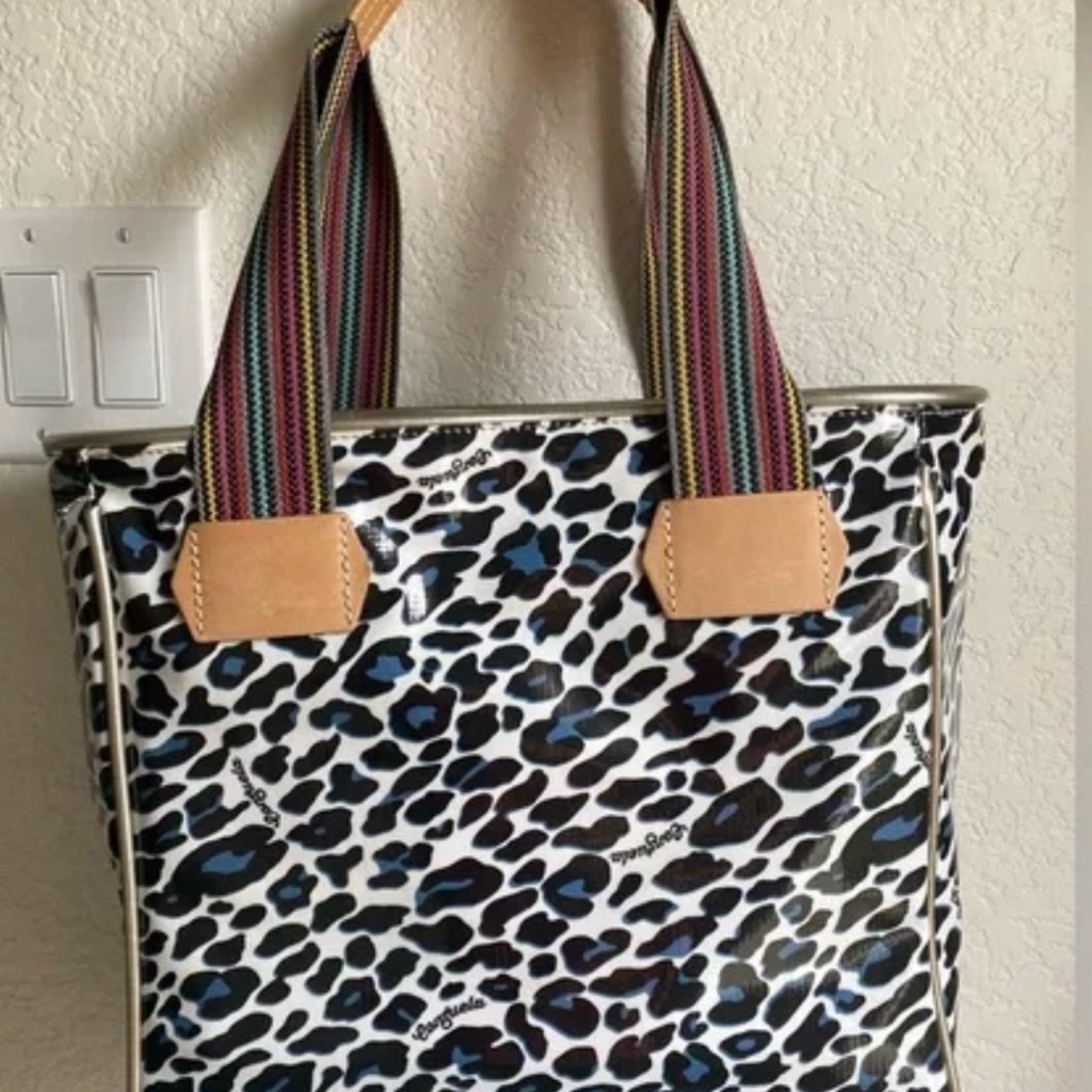 Consuela | Lola Snow Jag Classic Tote Bag -